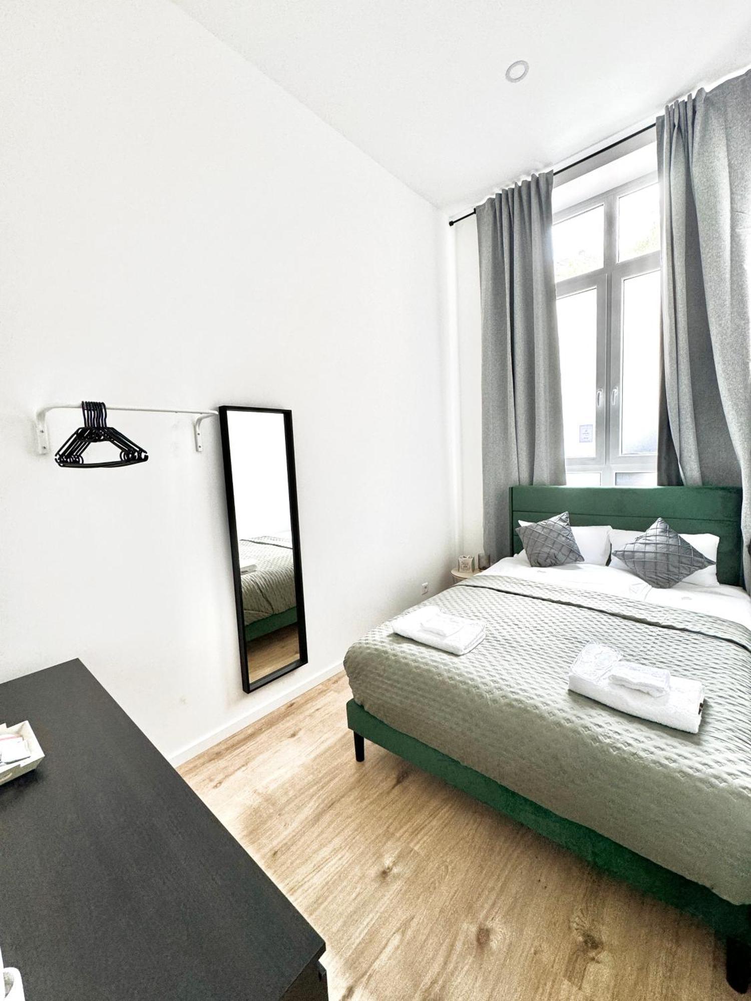 Heaven Homes - Privatzimmer Mit Bad Im Herzen Von Duesseldorf Екстер'єр фото